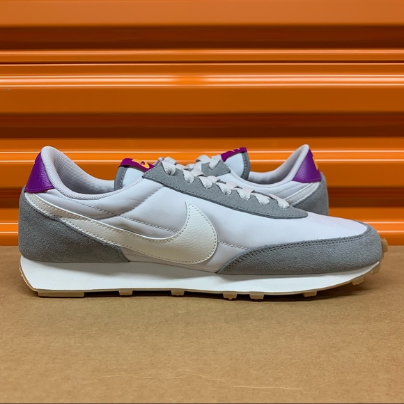 Nike Daybreak Grey/White Women’s Shoes - Picture 7 of 8